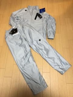 DESCENTE 裏起毛ウィンドブレーカ上下セットのサムネイル