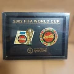 ★2002 FIFA WORLD CUP コカ・コーラ ピンバッジセット 定価で 2002 FIFA WORLD CUP コカ・コーラ ピンバッジセット - メルカリ