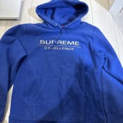 Supreme パーカー 青色 ロゴ入りのサムネイル