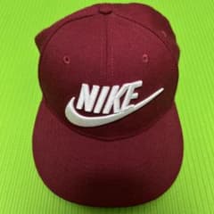 NIKE キャップ ボルドー スナップバックのサムネイル