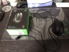 Razer Basilisk ゲーミング マウスのサムネイル