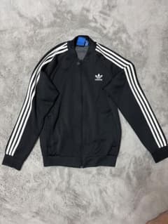 adidas ブラック トラックジャケットMサイズのサムネイル
