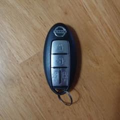 日産 セレナC26 スマートキー キーレスのサムネイル