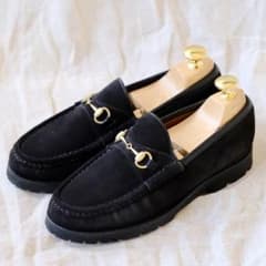 GUCCIグッチ ホースビットスエードローファー ブラック35C - メルカリ