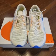 NIKE ZOOM RIVAL WAFLE 7のサムネイル