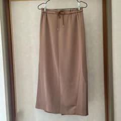 【美品】PARIGOT(パリゴ) サテンロングスカート ブラウン タイトスカートのサムネイル