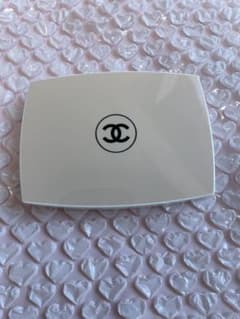 CHANEL LE BLANC B10 パウダーファンデーション 12gのサムネイル