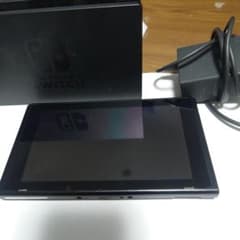 任天堂　Switch　（ジャンク品）のサムネイル