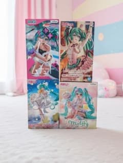 m*o様 初音ミク フィギュア 4体セット まとめ売りのサムネイル