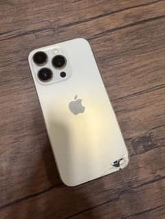 Apple iPhone 14Pro ゴールド 本体のサムネイル