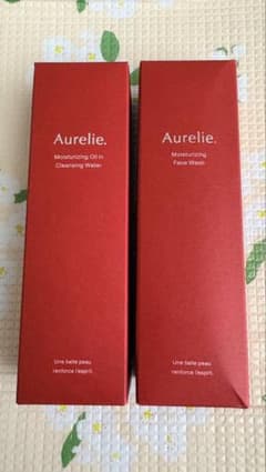 Aurelie. クレンジングウォーター＆洗顔料 セットのサムネイル