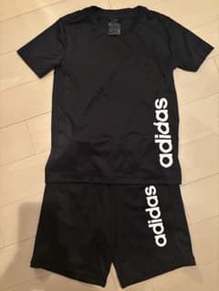 adidas 黒 Tシャツ ショートパンツ セットのサムネイル