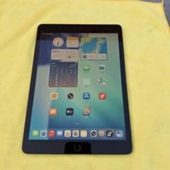 iPad 第8世代 32GB Wi-Fiモデル ÷ バッテリー最大容量：86%のサムネイル