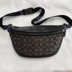 COACH シグネチャー ボディバッグ ウエストポーチ ブラックのサムネイル