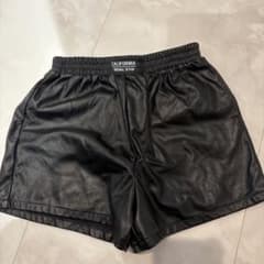 ブラック合成皮革ハーフパンツ レザーパンツ - メルカリ