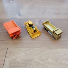 トミカ建設現場用3台セット ダンプカー ブルドーザー トラックのサムネイル