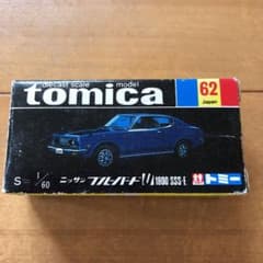 トミカ　黒箱　ニッサン　ブルーバードのサムネイル