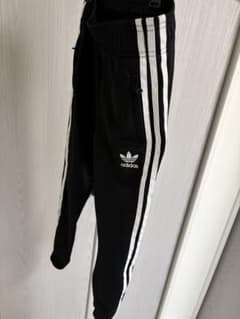 adidas ブラック 3本ラインパンツ 140cmのサムネイル