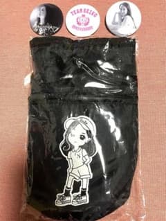 e*i様 松田聖子2025コンサートグッズ♡スマホショルダー＆缶バッチ３個♡のサムネイル