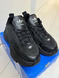 adidas オズガイア 23.5cmのサムネイル