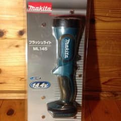 makita フラッシュライト ML145 14.4v♪のサムネイル