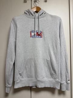 TOMMY JEANS パーカー グレーのサムネイル