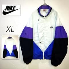 502【希少XLサイズ】ナイキ♤刺繍ロゴ　90s 銀タグ　ナイロンジャケット人気 NIKE ナイキ 銀タグ 刺繍ロゴ ナイロンジャケット XL 希少 ジャンパー