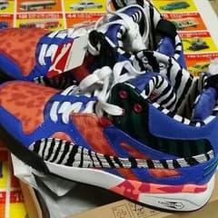 新品Pumaウィメンズ２５cmのサムネイル