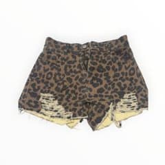 レオパード柄 ショートパンツ ダメージ　ギャルのサムネイル