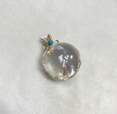 天然石パワーストーン　虹入り透明水晶ペンダントトップ①のサムネイル