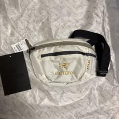 ARC'TERYX × BEAMS MANTIS 2 ボディバッグのサムネイル