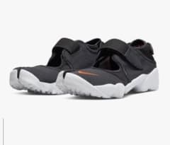 最終値下げ　ナイキエア リフト AIR RIFT ブラック DN1338-001のサムネイル