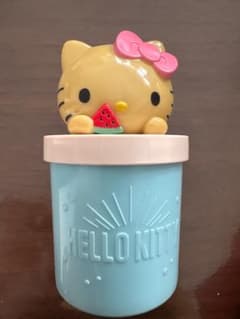 Hello Kitty 수박 모티브 소품 넣어