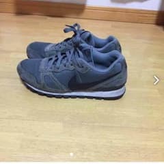 NIKE AIRのワッフルトレーナーのサムネイル