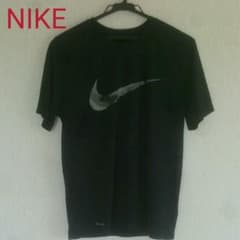 NIKE ナイキ ドライフィット Tシャツのサムネイル