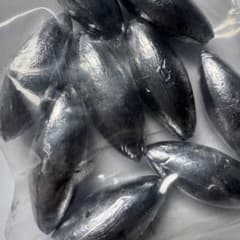 ナツメオモリ 30号 9個入り 釣り 鉛 オモリ 中通しオモリのサムネイル