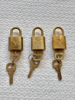 LOUIS VUITTON パドロック 南京錠 3個セットのサムネイル
