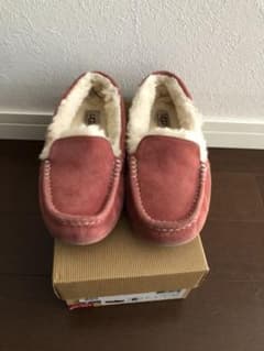 UGG モカシン　23センチのサムネイル