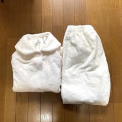 無印良品 静電気が起きにくい 着る毛布 パジャマ（婦人） アイボリー　Sのサムネイル
