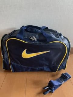 ナイキ NIKE ボストンバッグのサムネイル