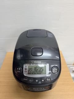 象印 IH炊飯ジャーNP-RU05 3合炊き グレー 動作品 日本製2024年製 象印 IH炊飯ジャーNP-RU05 3合炊き グレー 動作品 日本製2024年製