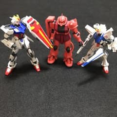ガンプラ  完成品　3体のサムネイル