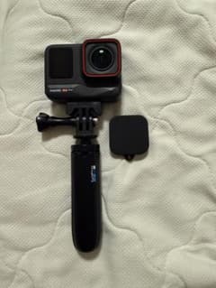 Insta360 ace Pro 本体 ハンドグリップ付きのサムネイル