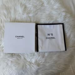 CHANEL N°5 ポーチ 箱付き ノベルティのサムネイル