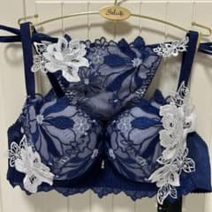 ワコール サルート ブラジャー ショーツ D75 L - メルカリ