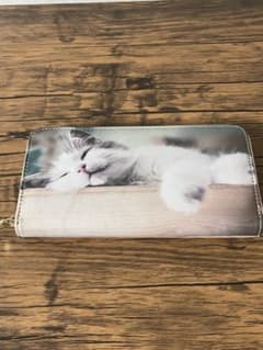 芦屋ダイヤモンド　新品未使用　金運アップ　猫プリント 長財布のサムネイル
