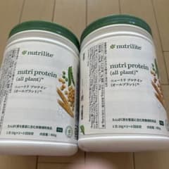 プロテイン　2缶のサムネイル
