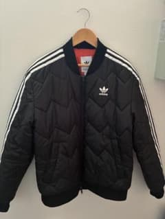 adidas キルティングジャケット ブラックのサムネイル