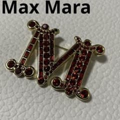 未使用保管品✨️ Max Mara 　BATH2 M字　ブローチ　クリスタル　赤色 未使用保管品✨️ Max Mara BATH2 M字 ブローチ クリスタル 赤色