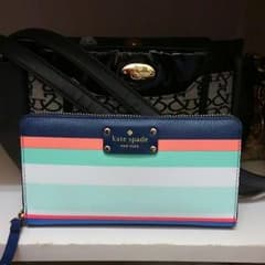 中古☆極美品☆ケイトスペード☆ラウンドファスナー☆長財布のサムネイル